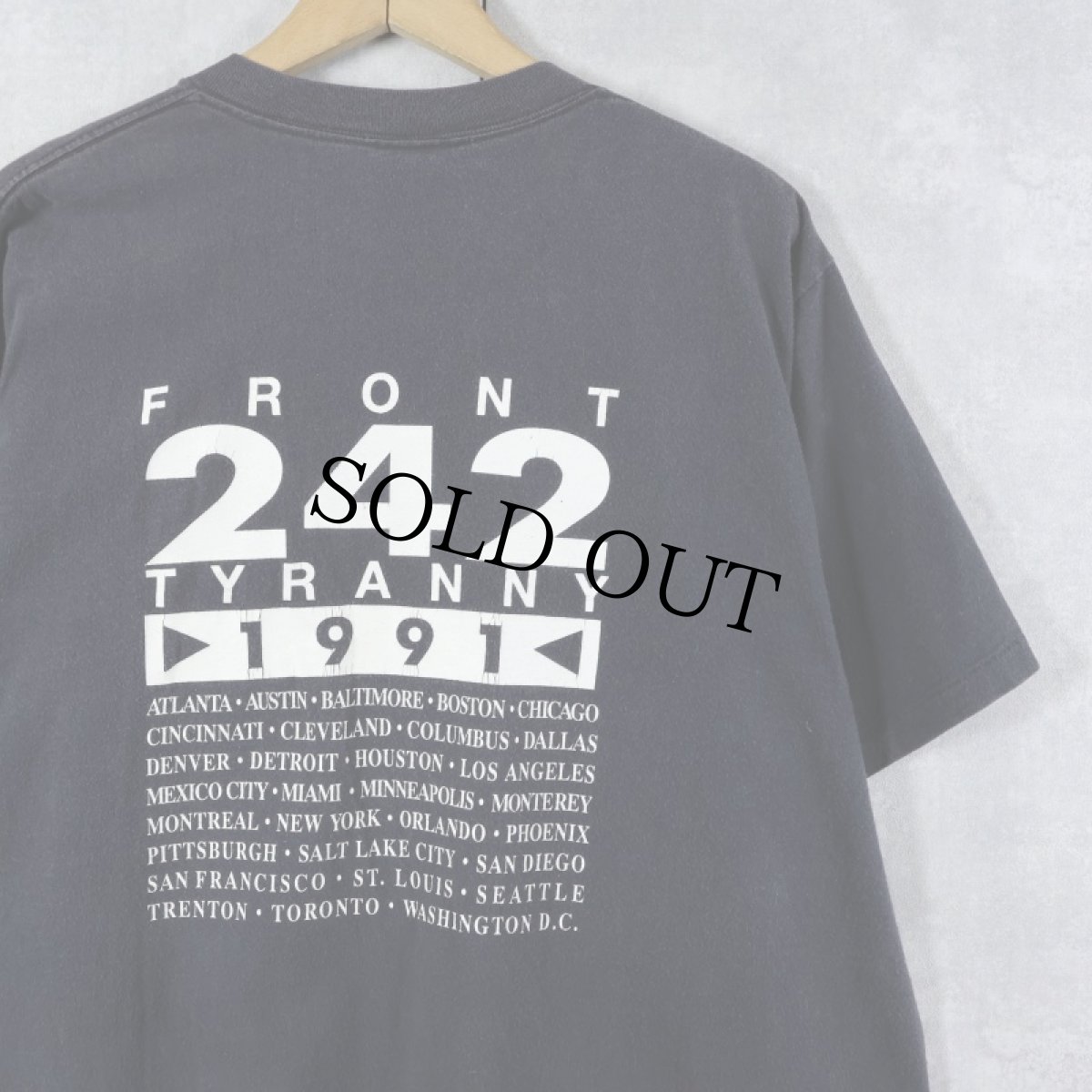 画像1: 90's FRONT 242 USA製 "TYRANNY FOR YOU" エレクトロミュージックグループTシャツ BLACK XL (1)