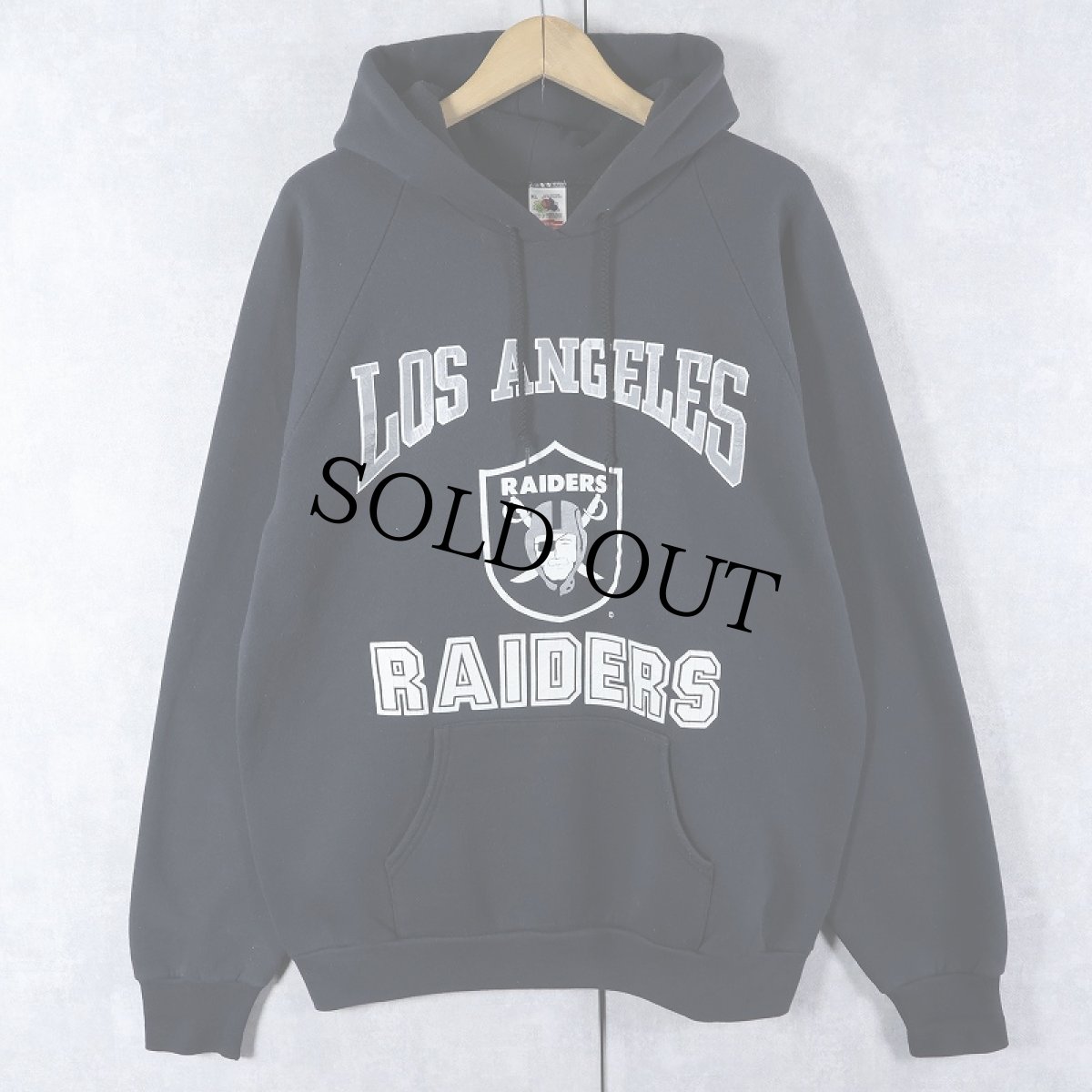 画像1: 90's USA製 "LOS ANGELES RAIDERS" フットボールチーム プリントスウェットフーディー BLACK XL (1)