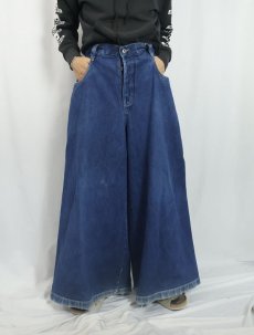 画像3: 90〜2000's Kikwear ワイドバギーデニムパンツ W33 (3)