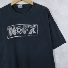 画像1: 2000's NOFX パンクロックバンドプリントTシャツ BLACK XL (1)