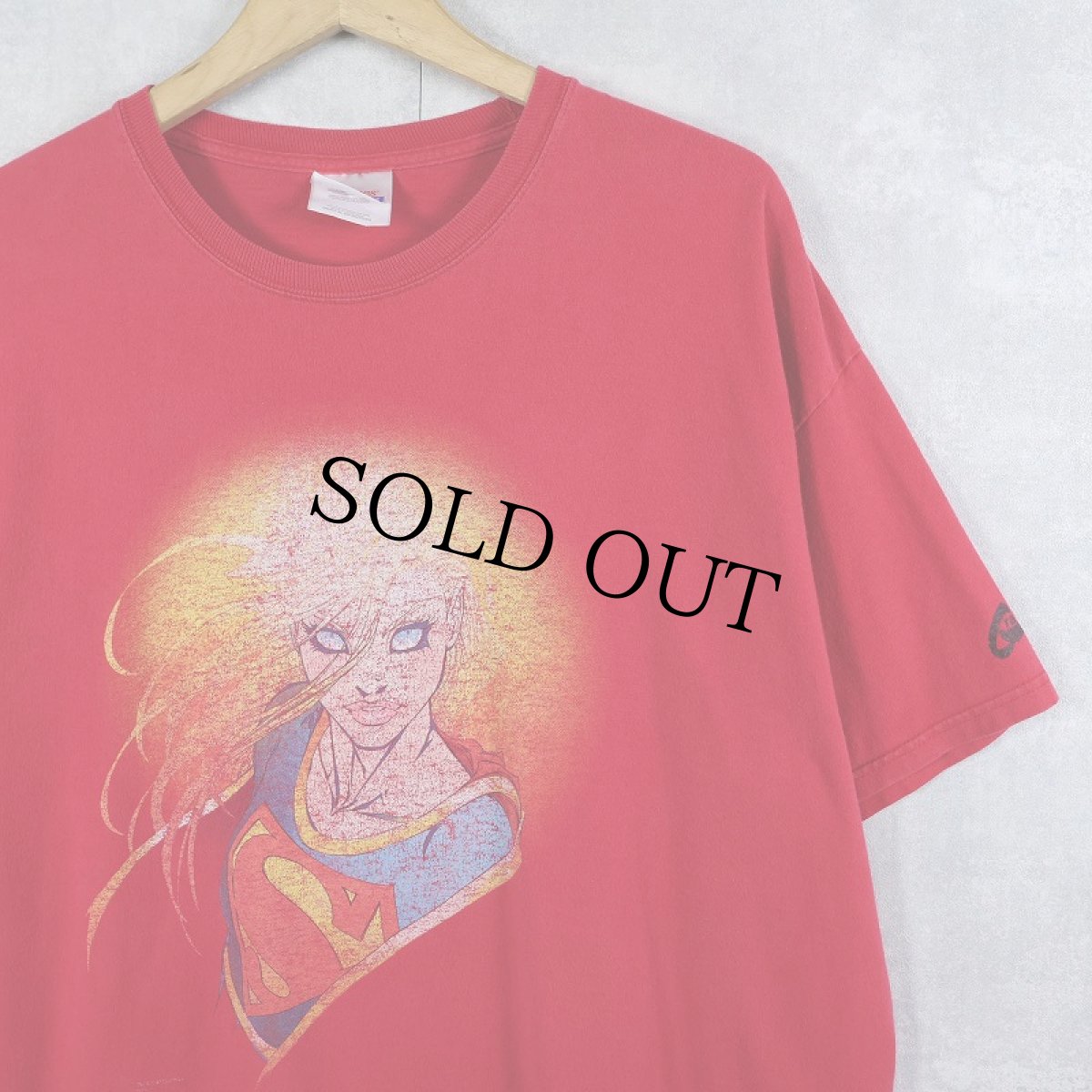 画像1: DC Comics "Supergirl" キャラクタープリントTシャツ XL (1)