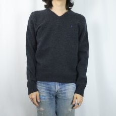画像2: POLO Ralph Lauren ロゴ刺繍 Vネック ラムウールニットセーター M (2)