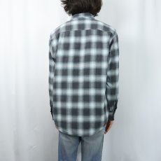 画像3: PENDLETON "Thomas Kay" オンブレーチェック柄 コットンボタンダウンシャツ L (3)