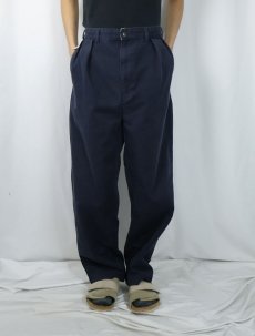 画像2: POLO Ralph Lauren "POLO CHINO" 2タック コットンチノトラウザーズ NAVY W35 (2)