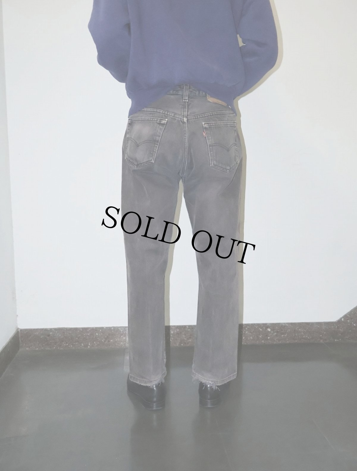 画像4: 90's Levi's 501 USA製 "サルファブラック" ブラックデニムパンツ W31 (4)