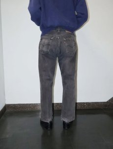 画像4: 90's Levi's 501 USA製 "サルファブラック" ブラックデニムパンツ W31 (4)