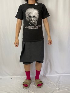 画像2: 90's Albert Einstein USA製 "IMAGINATION IS MORE IMPORTANT THAN KNOWLEDGE" 名言プリントTシャツ S (2)