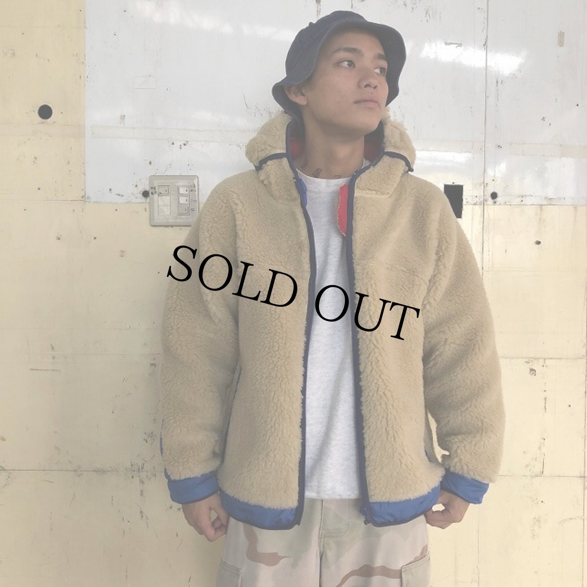 画像4: COMFY OUTDOOR GARMENT "RABBIT HOODIE" BEIGE×BLUE 【S】 (4)
