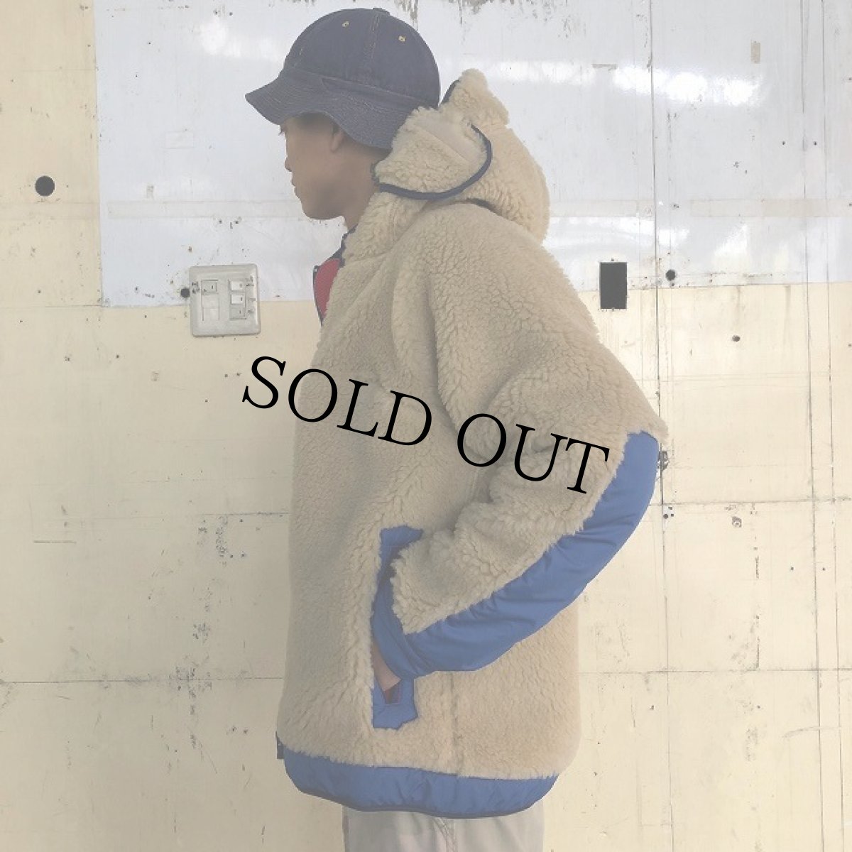 画像5: COMFY OUTDOOR GARMENT "RABBIT HOODIE" BEIGE×BLUE 【S】 (5)