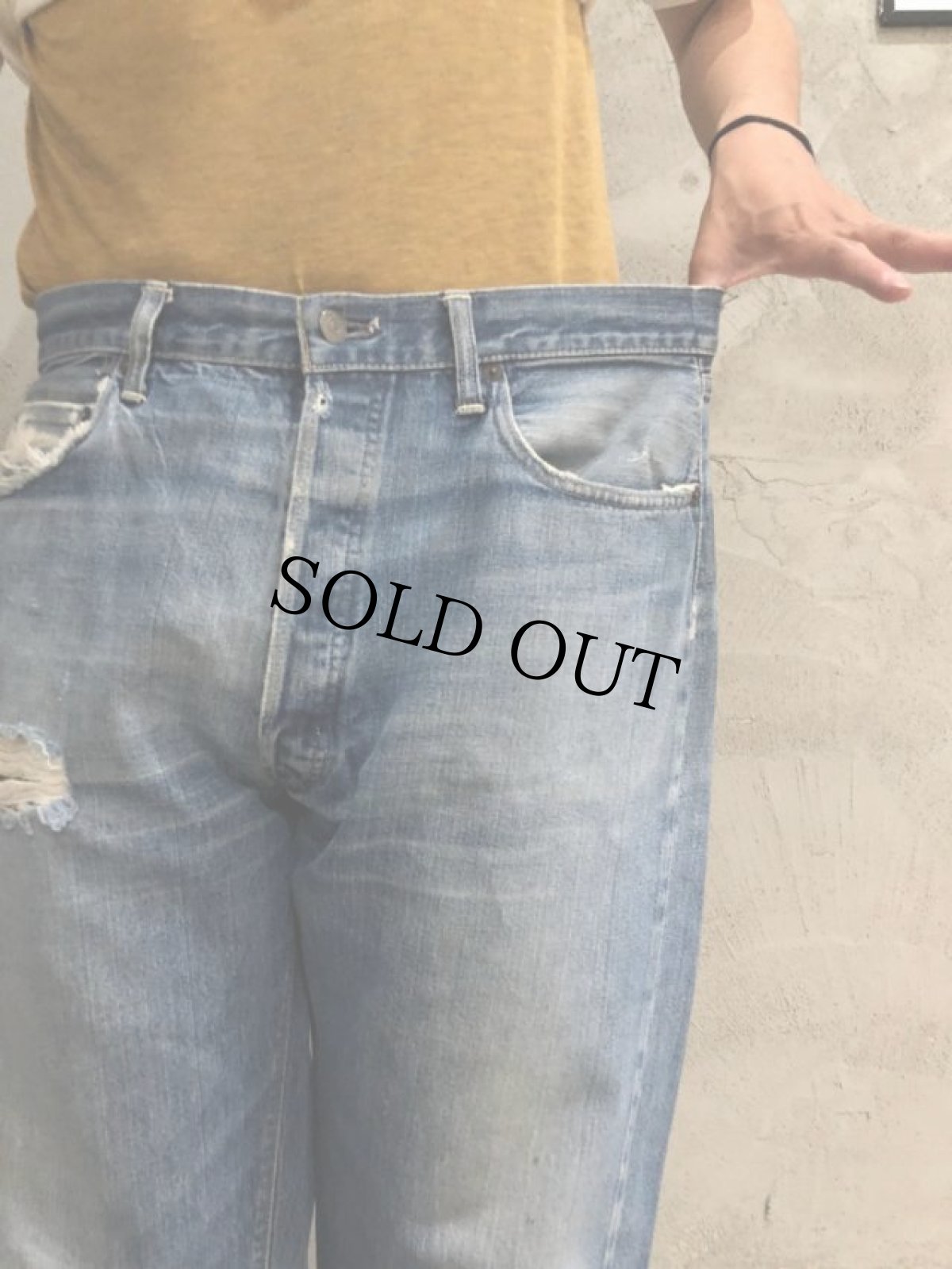 画像12: 60〜70's LEVI'S 501 BIGE デニムパンツ W36 (12)