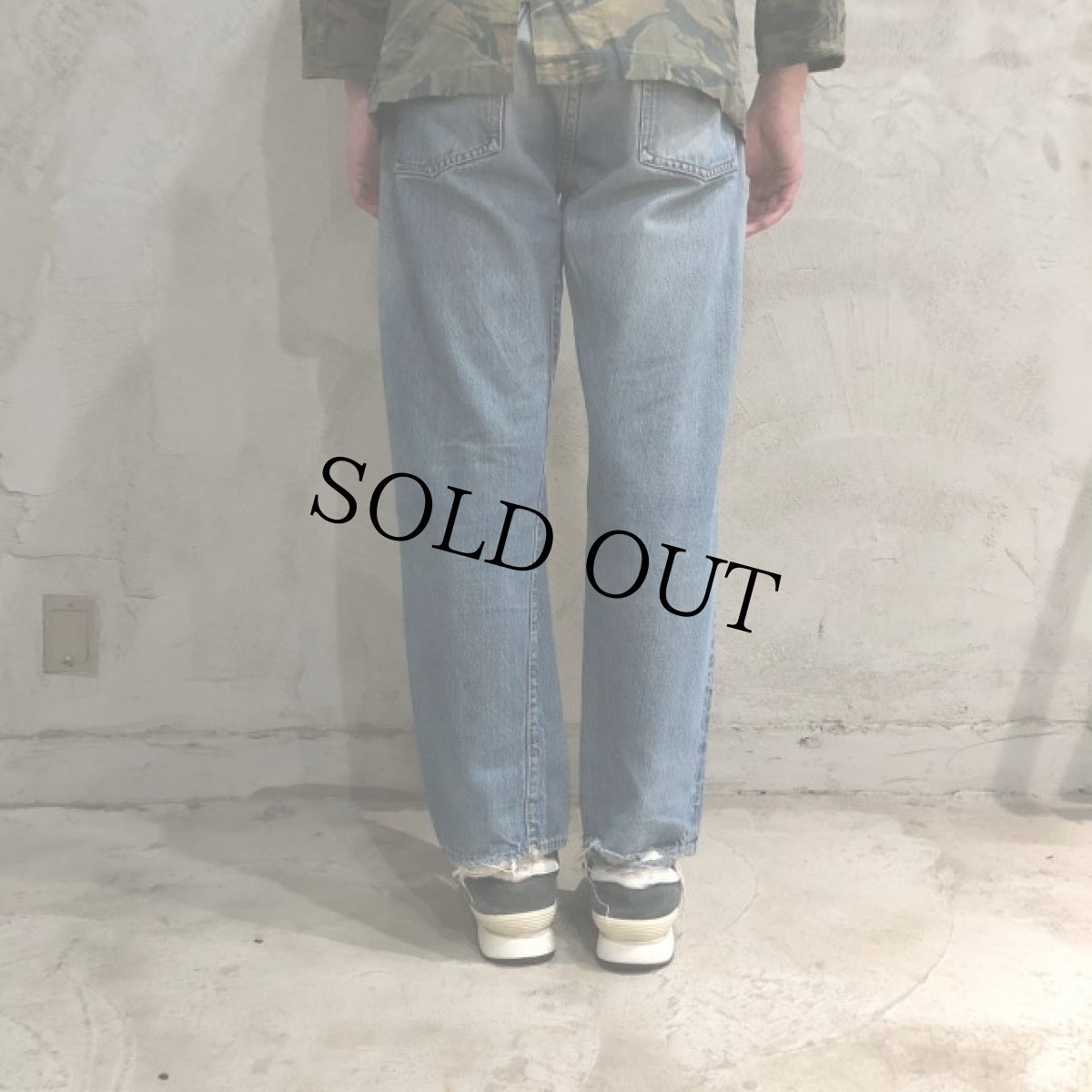 画像5: 60's〜70's LEVI'S 501 BIGE デニムパンツ W31 (5)