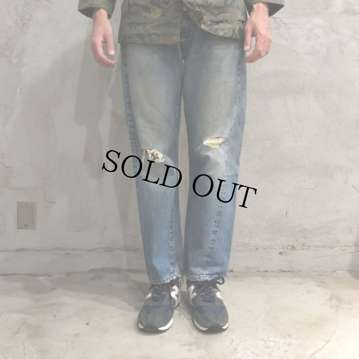 画像3: 60's〜70's LEVI'S 501 BIGE デニムパンツ W31 (3)