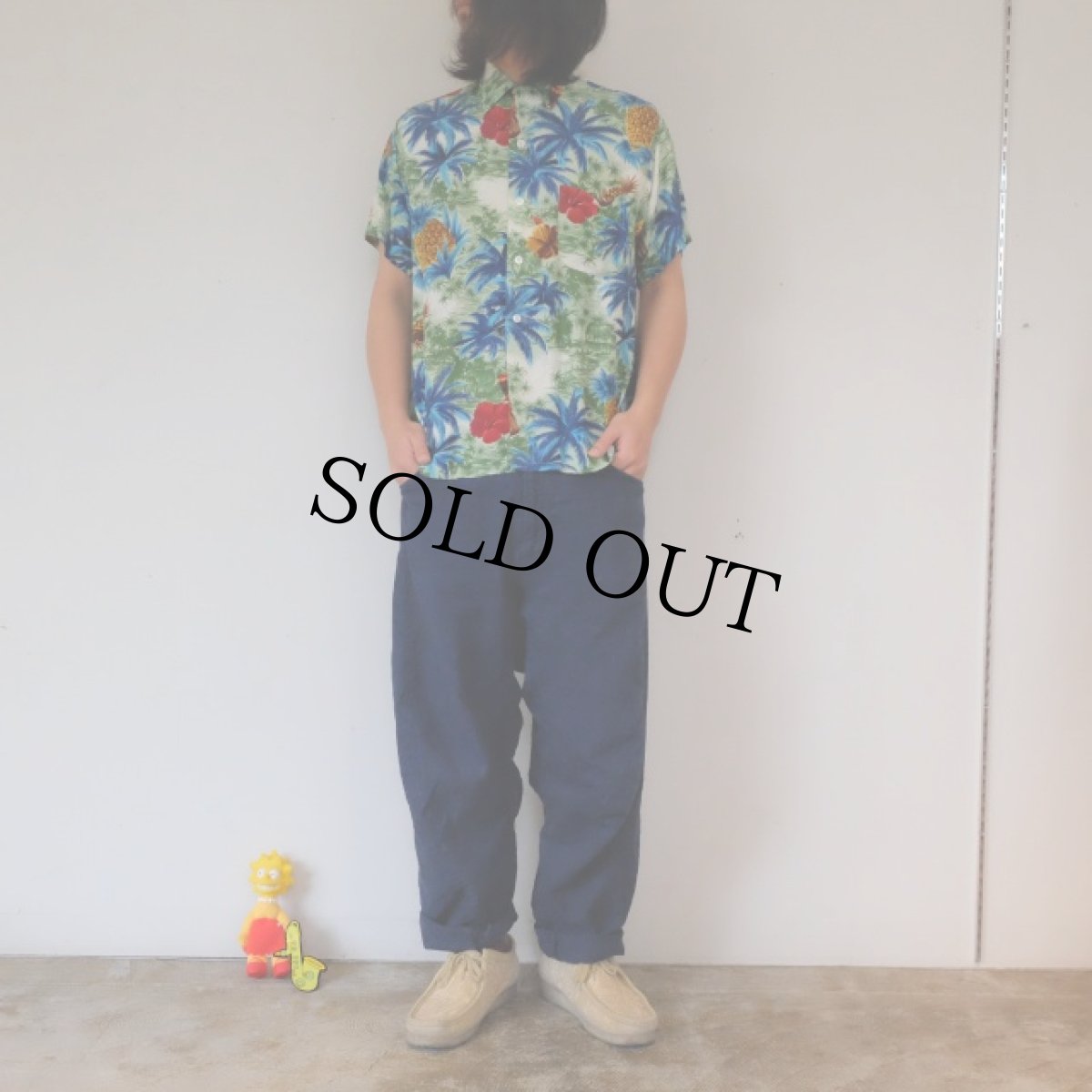 画像2: 60's South Pacific パイナップル×ハイビスカス柄 レーヨンアロハシャツ (2)