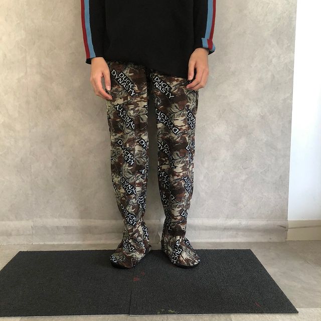 公式 ベルン 中綿 オーバーオール リアルツリー柄 総柄 肉厚