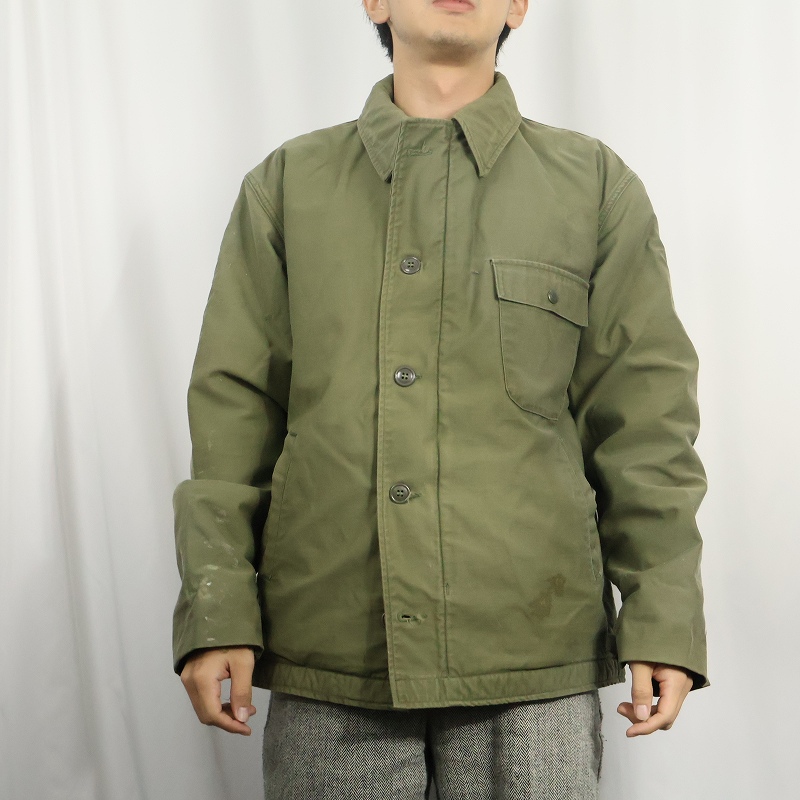 画像2: 80's U.S.NAVY A-2 デッキジャケット LARGE (2)