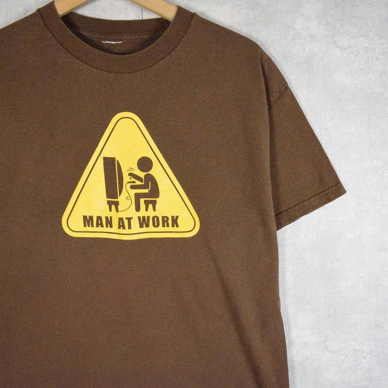 画像1: "MAN AT WORK" シュールイラストプリントTシャツ (1)