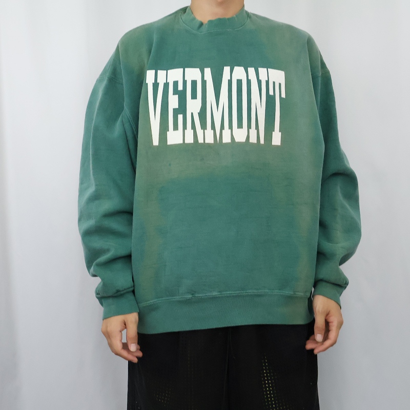 画像2: 90's FRUIT OF THE LOOM USA製 "VERMONT" 後染め プリントスウェット XL (2)