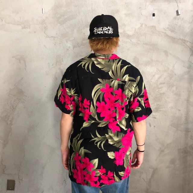 【SALE】 ハイビスカス柄 レーヨンアロハシャツ